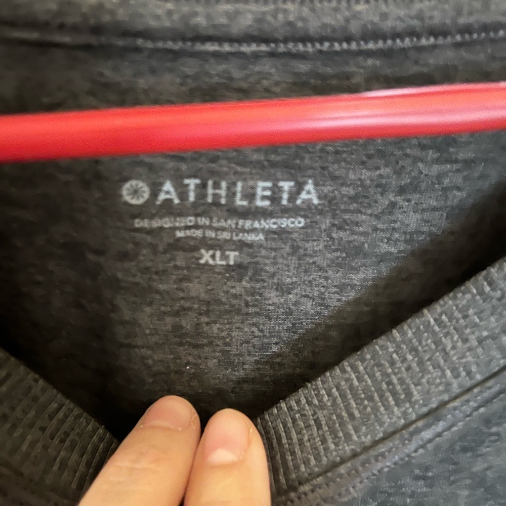 Athleta dark grey t shirt, xl